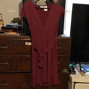 No Boundaries cap sleeves maroon blouse